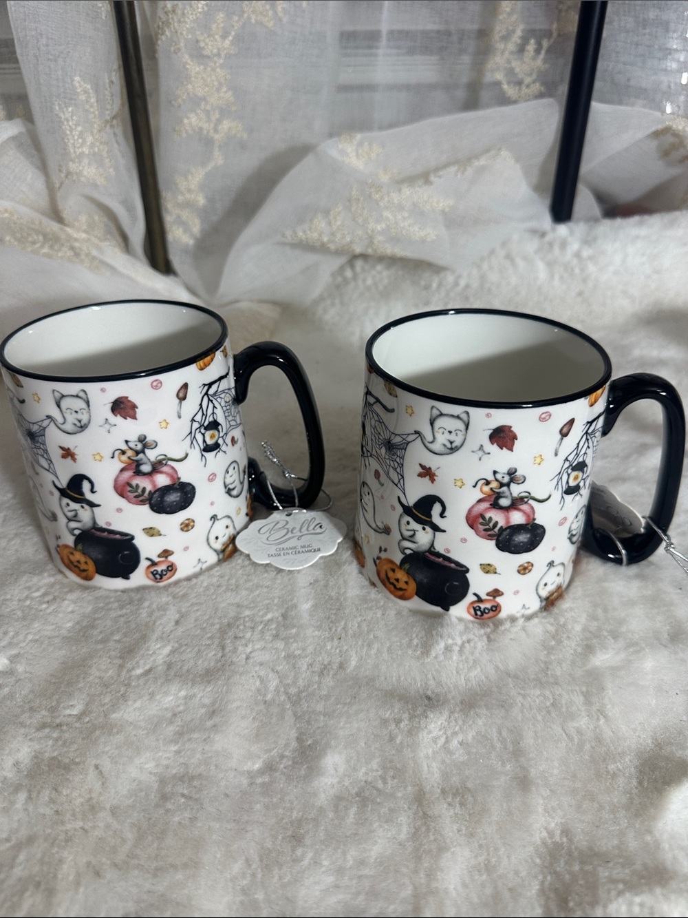 10 strawberry street set of Halloween mugs